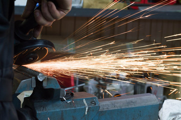 Metal cutting by grinder