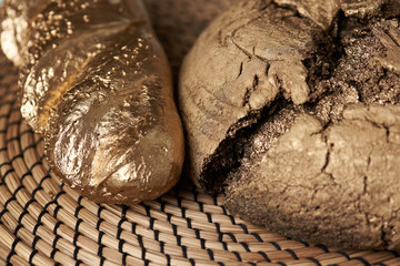 Golden bread theme