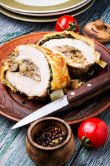 Meat, baked in puff pastry