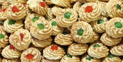 Fototapeta na wymiar many biscuits made with almonds