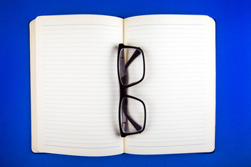 Fototapeta premium Blank Notepad closeup