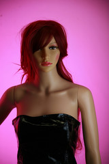 mannequin red
