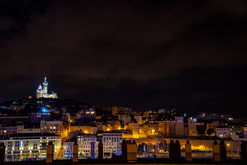 Fototapeta premium Marsylia nocą