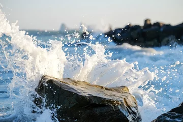 Abwaschbare Fototapete Bunte Meereswellen spritzen 7 © Denis Martynov