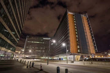 Papier Peint photo Bruxelles Commission européenne bâtiment bruxelles belgique la nuit
