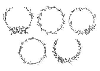 Foto op Plexiglas Vector illustration of hand drawn wreaths. Cute doodle floral wreath frame set. © JungleOutThere