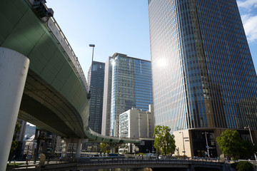 Fototapeta premium 中之島の高層ビル