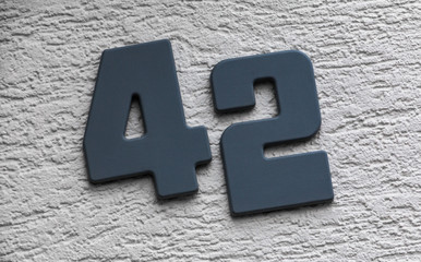 Hausnummer 42