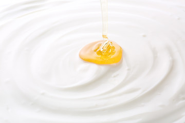 ヨーグルトとハチミツ