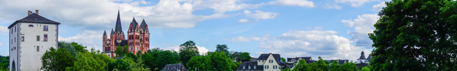 Fototapeta na wymiar Panorama vom Dom in Limburg