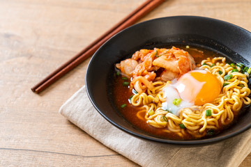 Korean instant noodles with kimchi and egg
