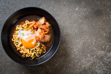 Korean instant noodles with kimchi and egg