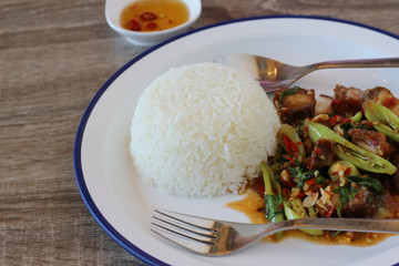 fried rice with basil with crispy pork