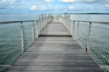 Fototapeta premium Nature boardwalk by the sea