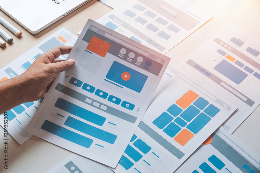 Aufkleber website designer creative planning application developer development draft sketch drawing template l