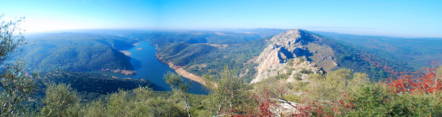 PARQUE NACIONAL DE MONFRAGÜE. CÁCERES. EXTREMADURA. ESPAÑA © MIKYIMAGENARTE