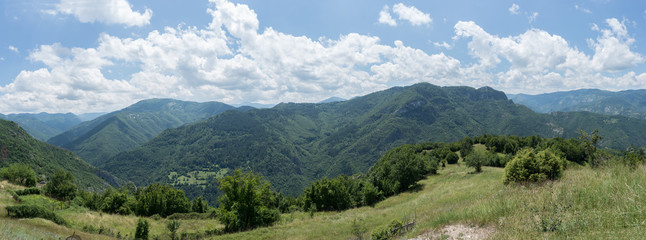 Fototapeta na wymiar Mountain view panorama