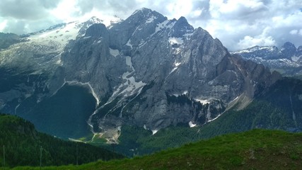 Naklejka premium Great view of the top Cadini di Misurina range in National Park Tre Cime di Lavaredo. Dolomites, South Tyrol. Location Auronzo, Italy, Europe. Dramatic unusual scene. Beauty world.