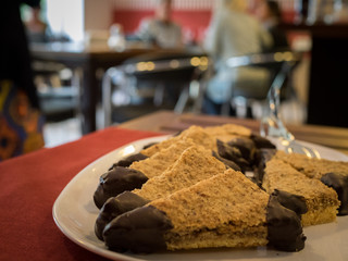 Plate with nit wedges (german: 