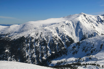 Obraz premium Winter landscape of Pirin Mountain from Todorka peak, Bulgaria