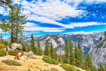 Magnificent national American natural park - Yosemite.