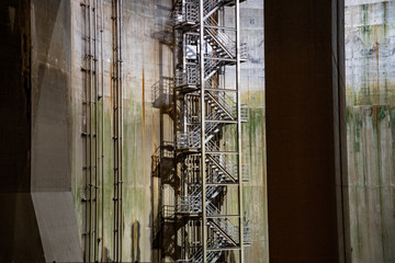 地下への大開口部