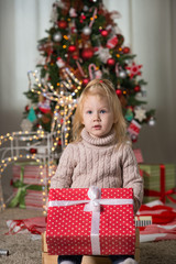 Obraz na płótnie Canvas Little girl with Christmas
