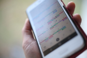 スマホ　見えない　忙しい　スケジュール