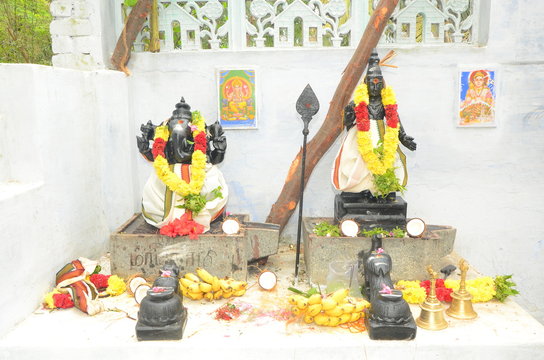 Lord Muruga and Ganesh Statue