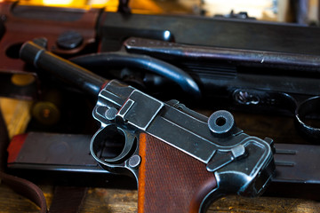 Parabellum pistol and submachine gun MP 38