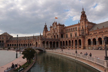 Fototapeta premium Palazzo monumentale di piazza di Spagna a Siviglia.