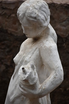 statue of an angel