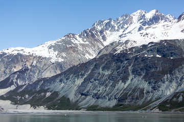 Fototapeta na wymiar Glacier Bay Mountains