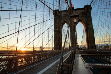 sunrise on the brooklyn bridge