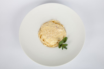 Pasta with pasta in a round plate