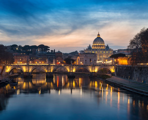 Fototapeta na wymiar Vatican at sunset