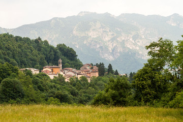 Fototapeta na wymiar Panorami della Lombardia (Provincia di Bergamo)