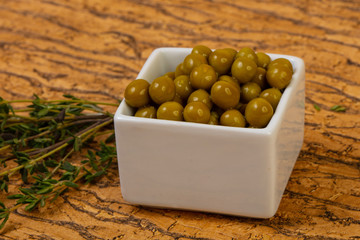 Marinated green peas