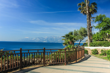 Fototapeta premium seashore with mountain views