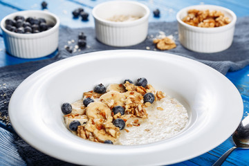 Oat Muesli Blueberry and Banana Ingredient View