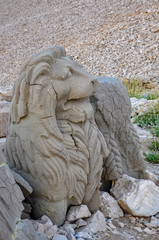 Fototapeta premium Statues around the tomb of Commagene King Antochus I on the top of Mount Nemrut, near Adıyaman, Turkey, Asia