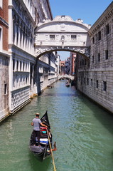 Fototapeta na wymiar Bridge of Sighs in Venice, Italy