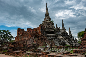 Obraz premium Famous temple in Thailand (Wat Phrasisanphet)