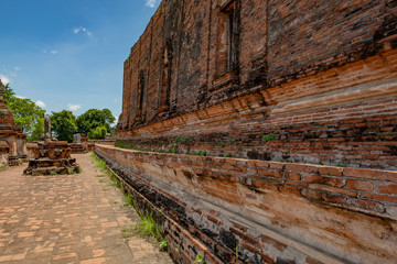 Famous temple in Thailand (Wat Maheyong)