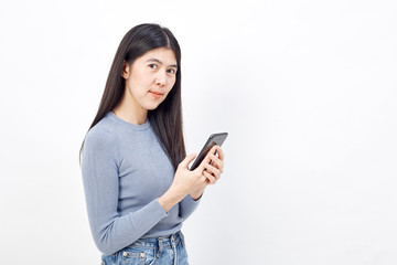 Fototapeta premium Asian woman use of the cellphone