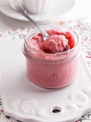 Raspberry agar mousse