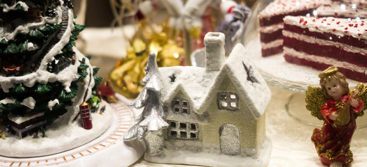 Fototapeta na wymiar Christmas toy house for decoration