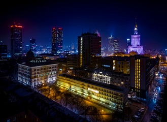 Warszawa zimową nocą