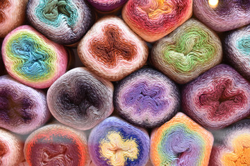 Pelotes de laine multicolores - obrazy, fototapety, plakaty
