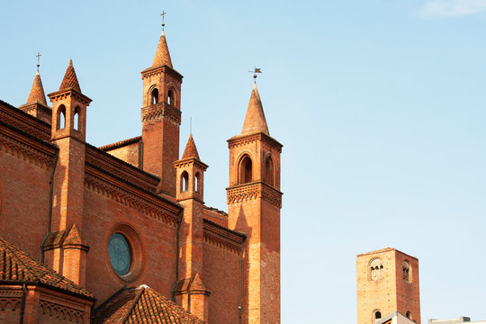 The town of Alba and its cathedral